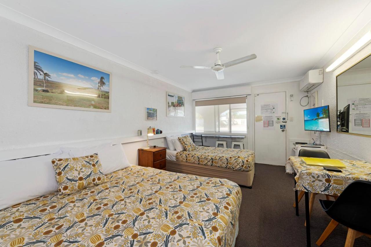 Bundaberg Coral Villa Motor Inn Esterno foto