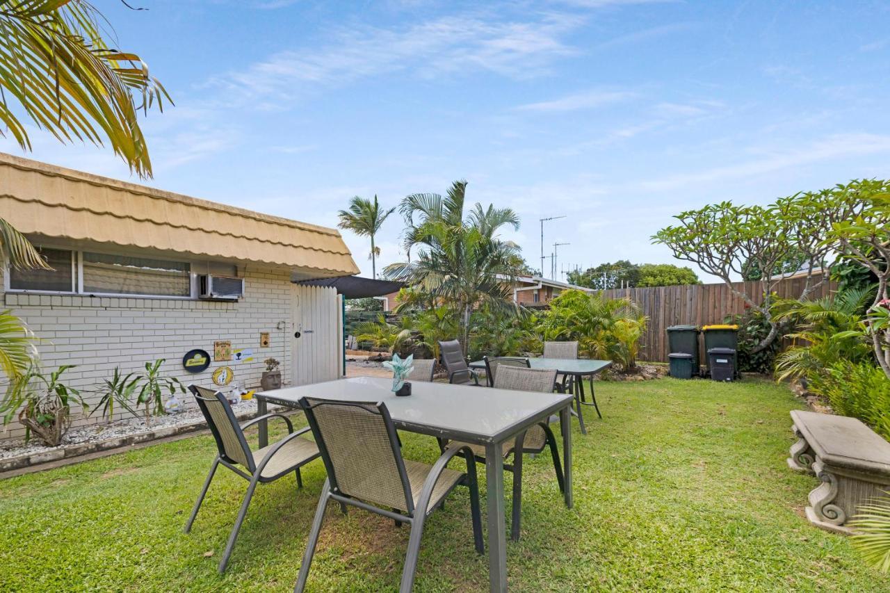 Bundaberg Coral Villa Motor Inn Esterno foto