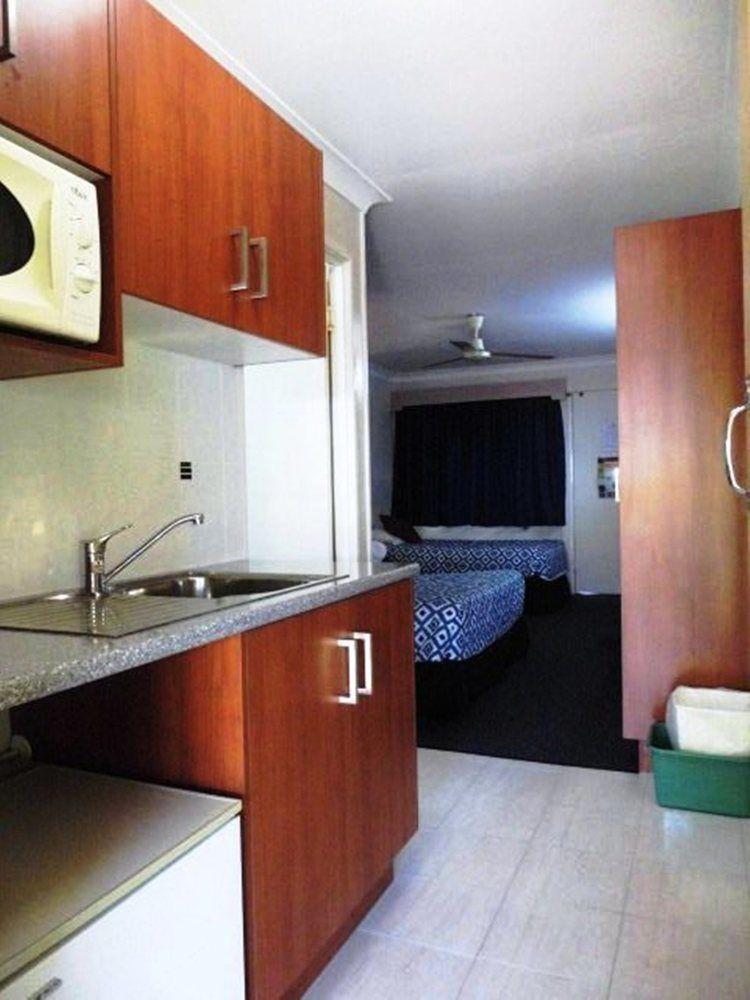 Bundaberg Coral Villa Motor Inn Esterno foto