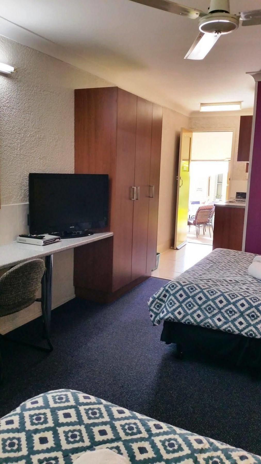 Bundaberg Coral Villa Motor Inn Esterno foto