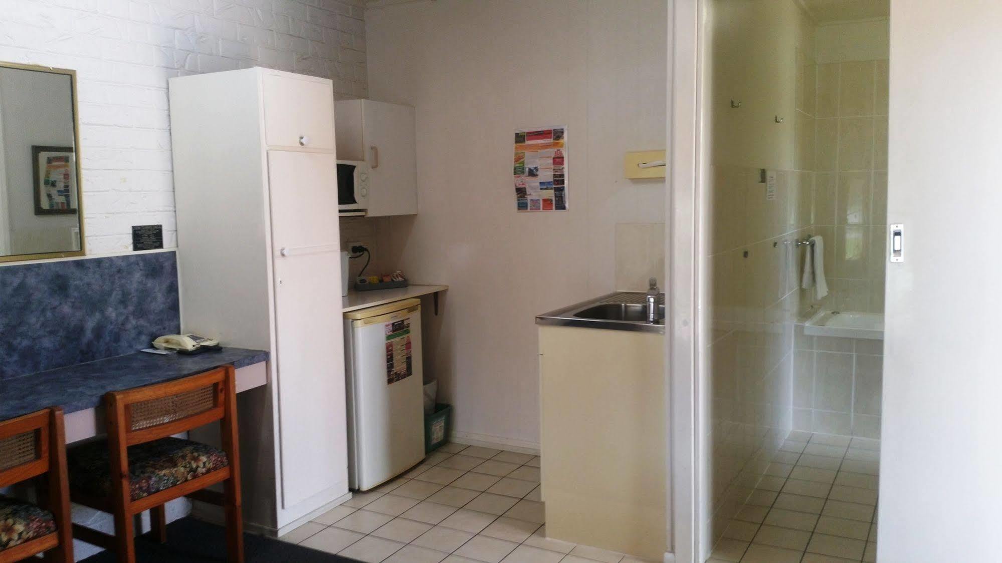 Bundaberg Coral Villa Motor Inn Esterno foto