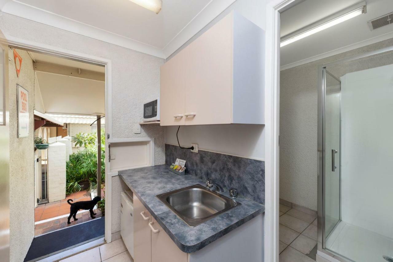 Bundaberg Coral Villa Motor Inn Esterno foto